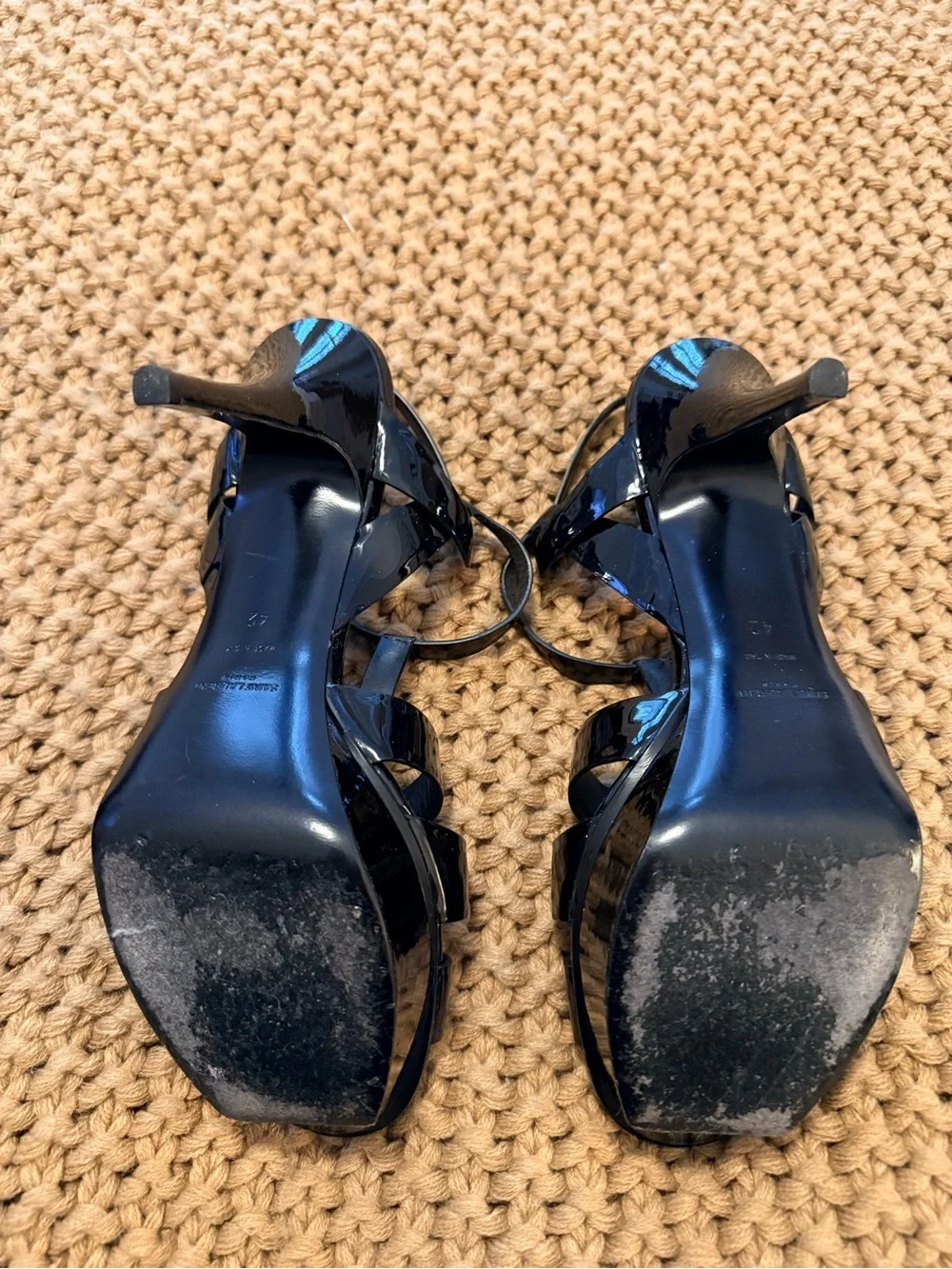 Saint Laurent Tribute 100 Black Patent Platform Sandals - Picture 5 of 9